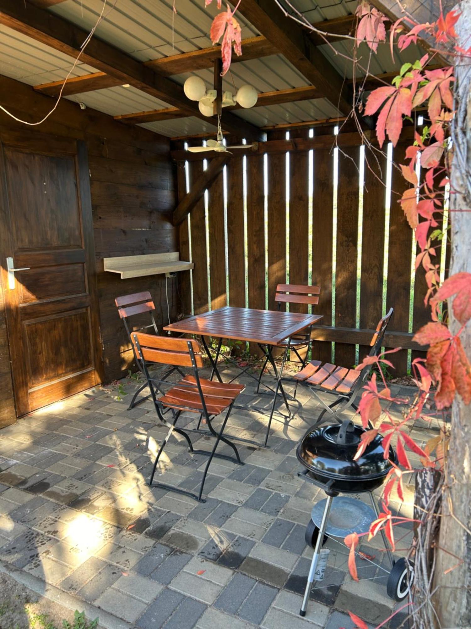 Gelbes Haus Seenland Ferienwohnungen Xl Elsterheide Exterior foto